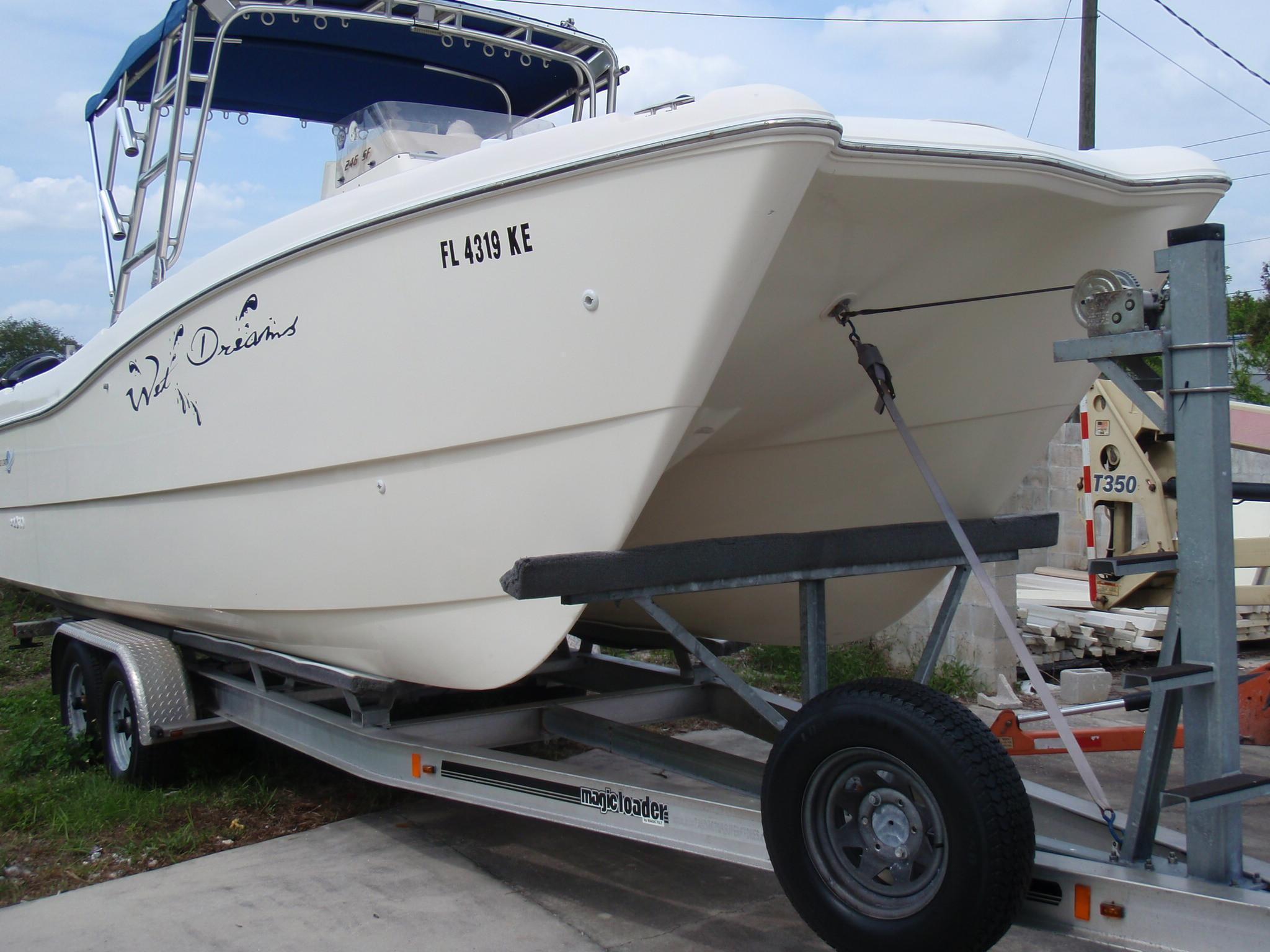 World Cat 246 Center Console, Fort Myers