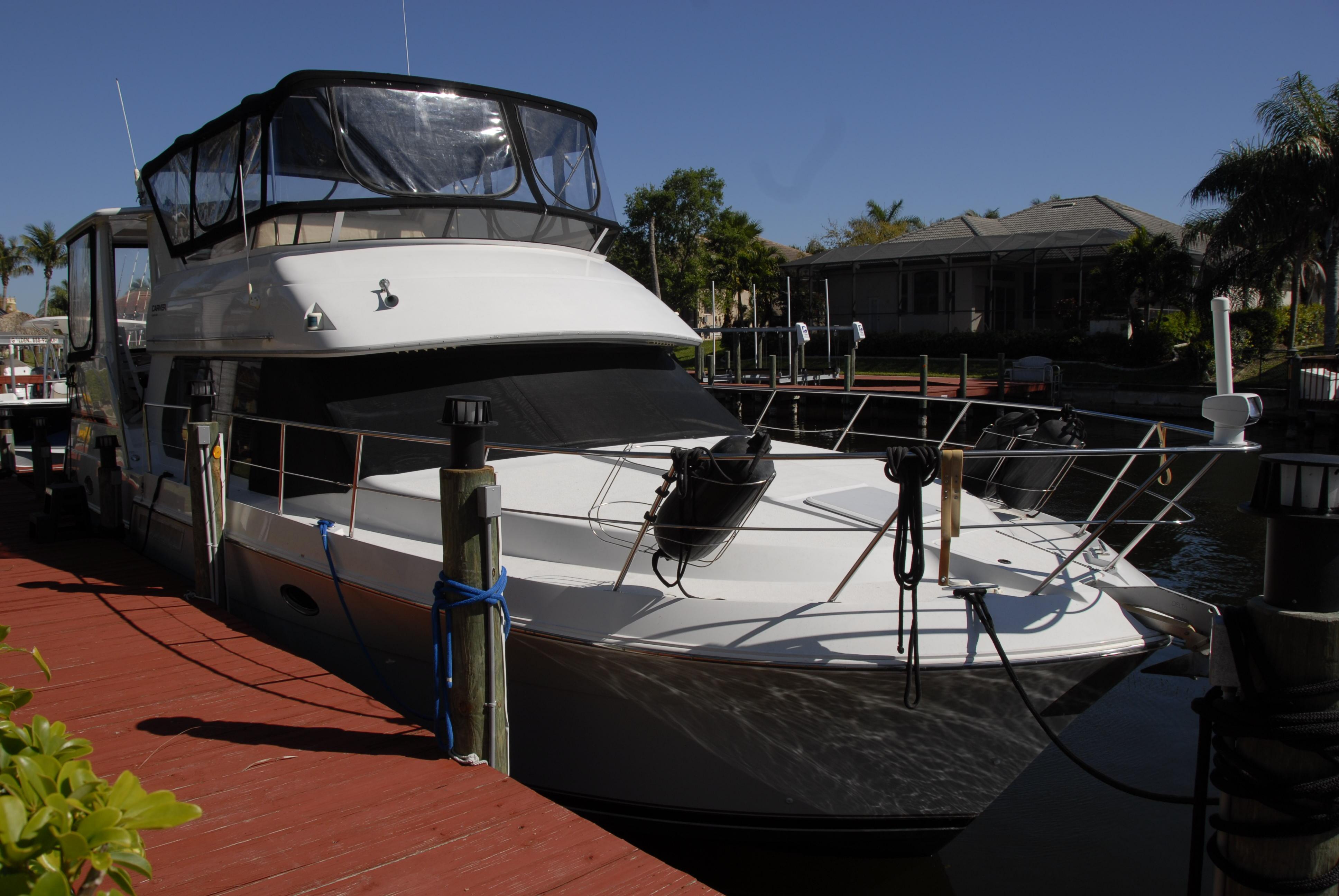 Carver 406 Aft Cabin Motor Yacht, Cape Coral