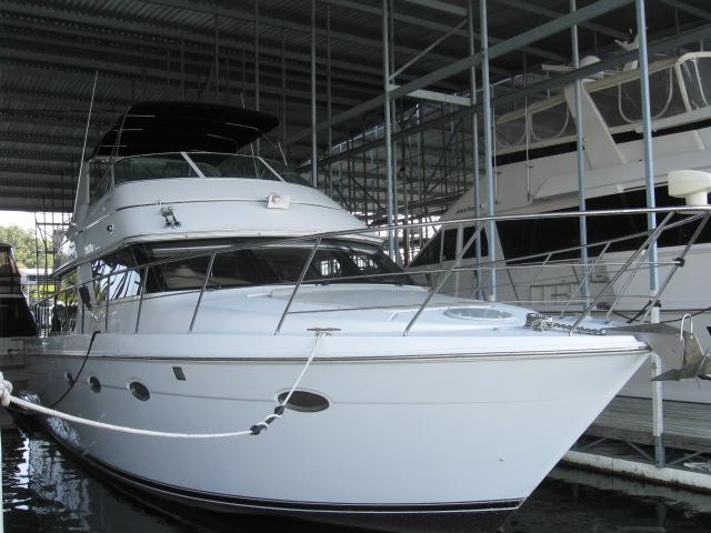 Carver 450 Voyager Pilothouse, Grand Rivers