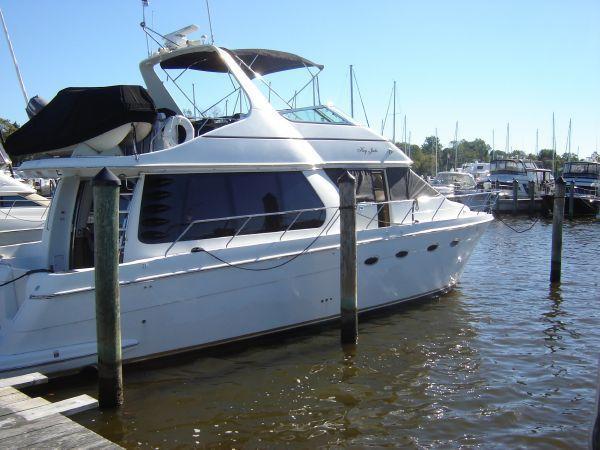 Carver Voyager Pilothouse, Baltimore