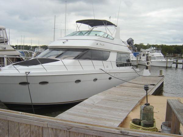 Carver Voyager Pilothouse, Baltimore