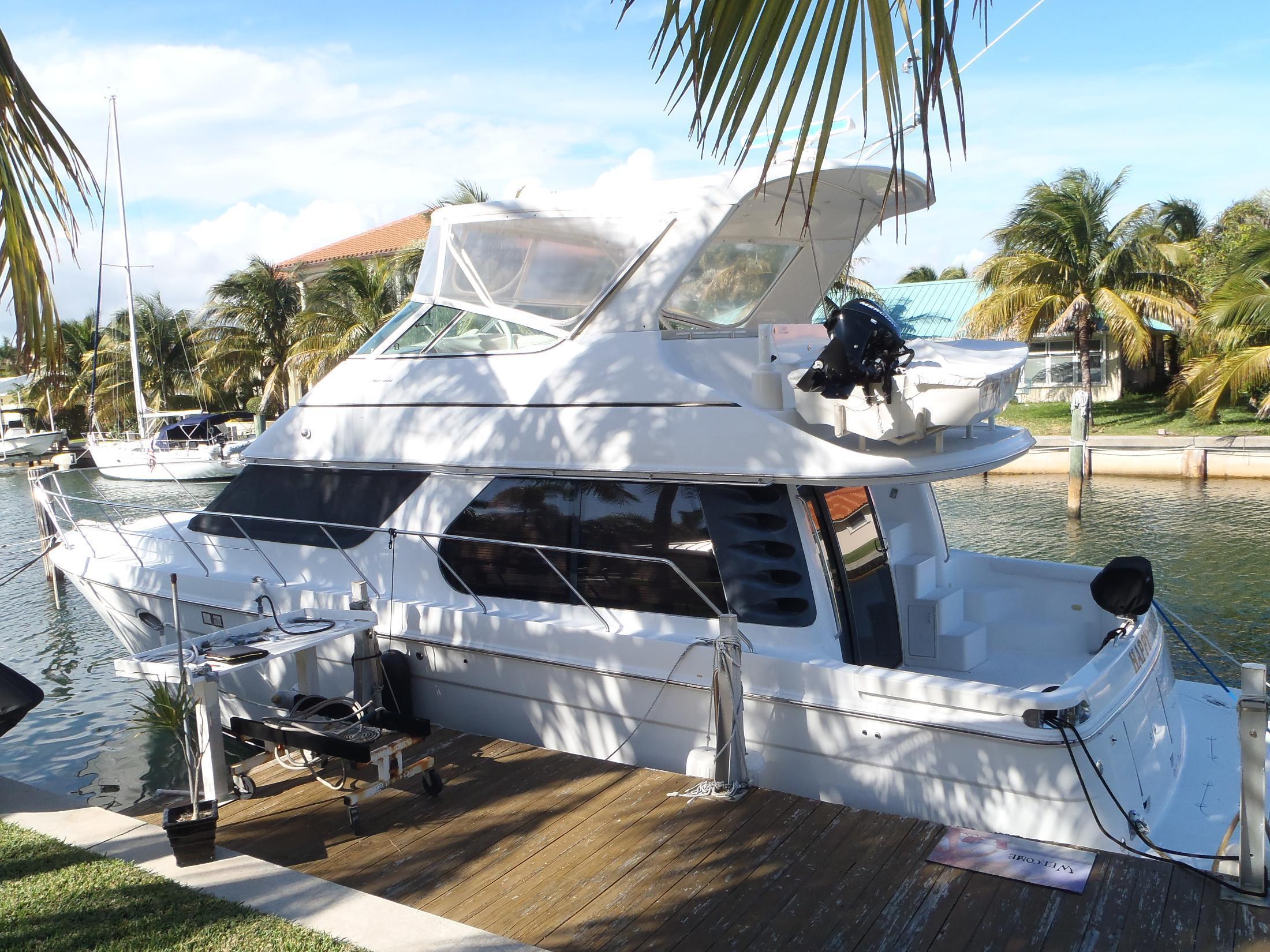 Carver Voyager Pilothouse, Singer Island