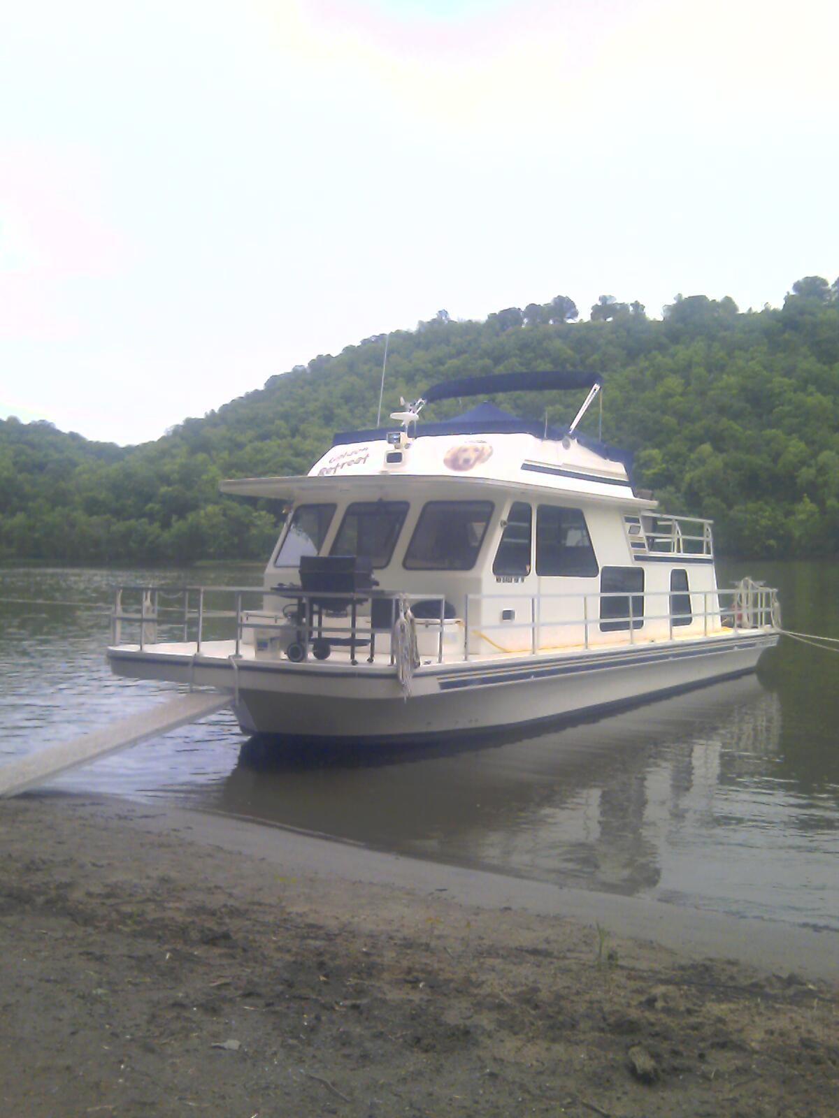 Gibson 1999 41'CABIN YACHT, Hastings