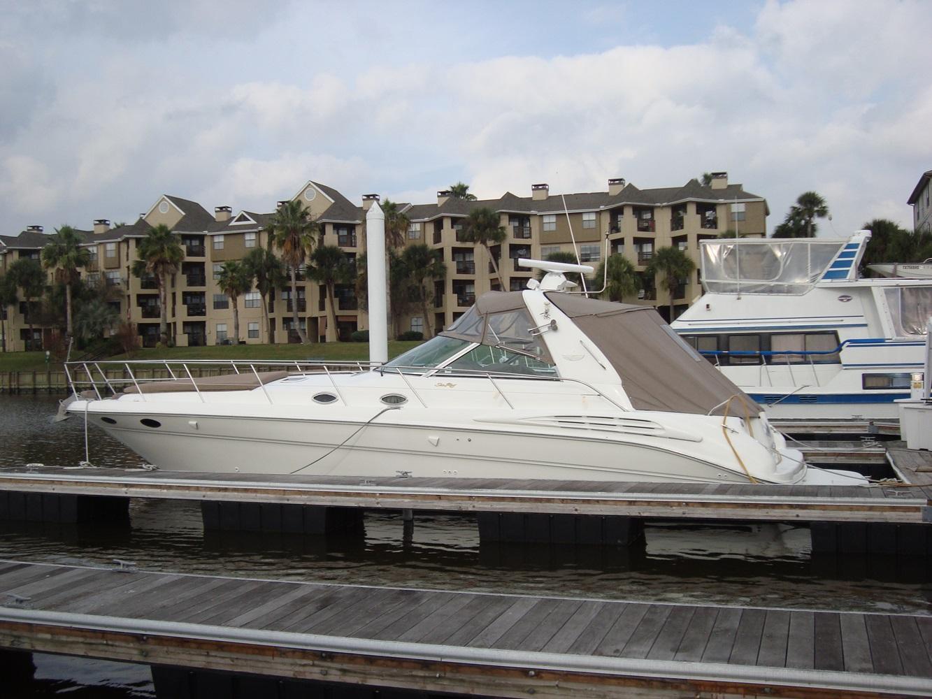 Sea Ray 40 Sundancer, League City