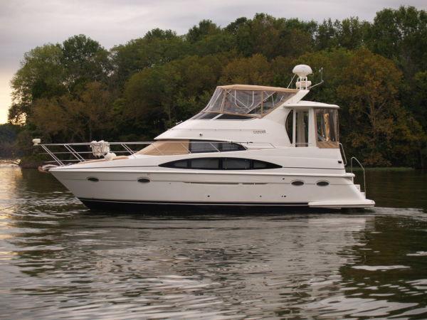 Carver 396 Aft Cabin Motor Yacht, Grasonville