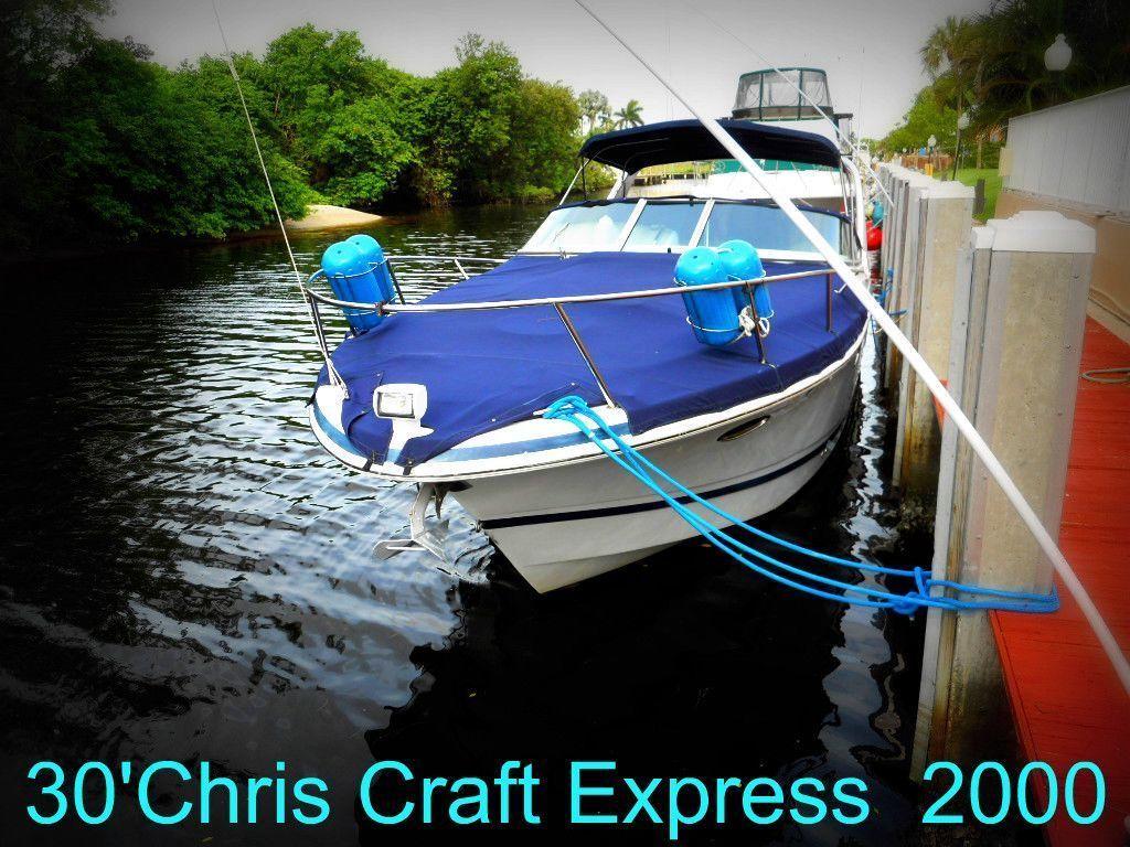 Chris-Craft 308 Express Cruiser, Pompano Beach
