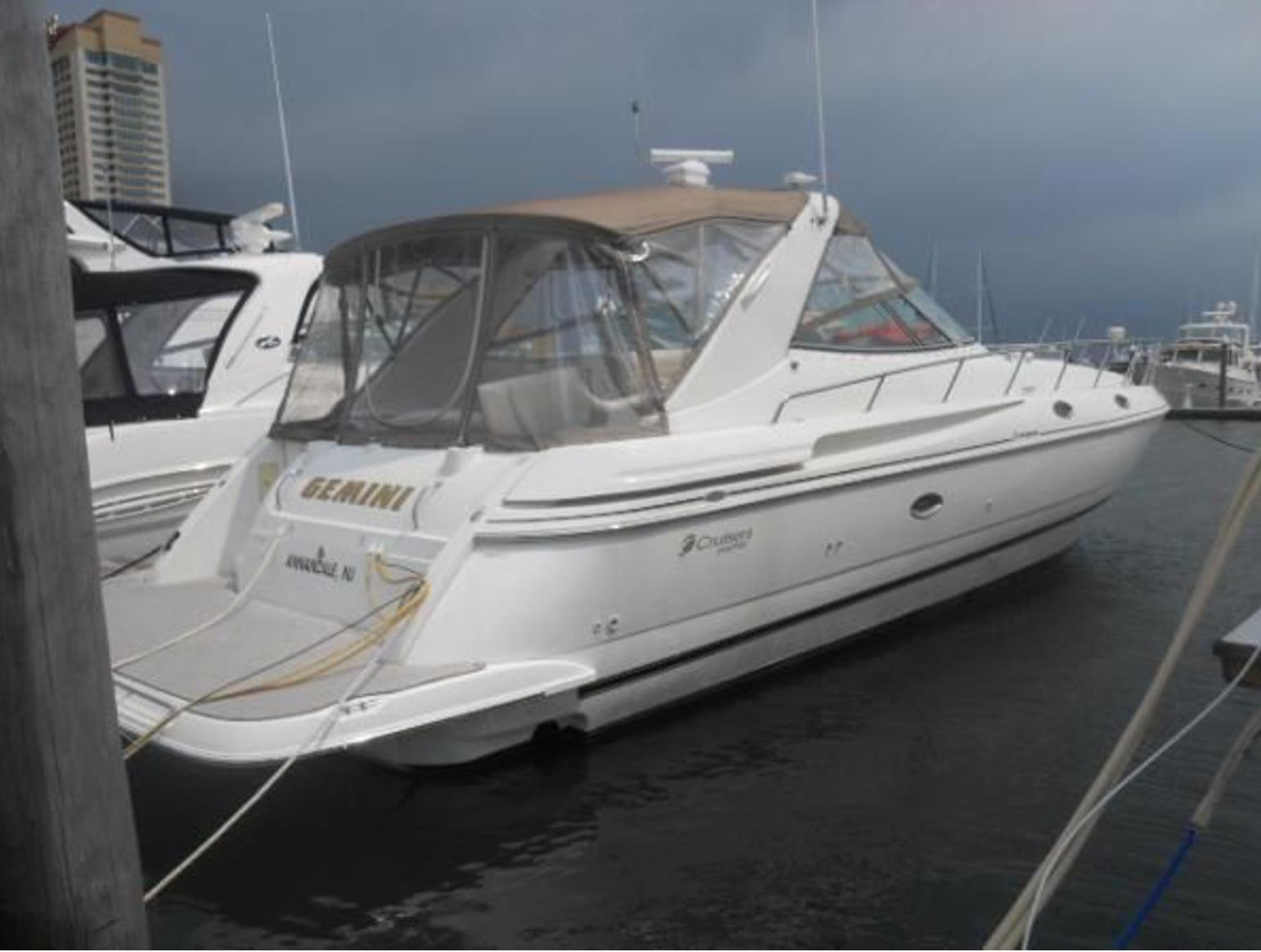 Cruisers Yachts 4270 Express, New Gretna