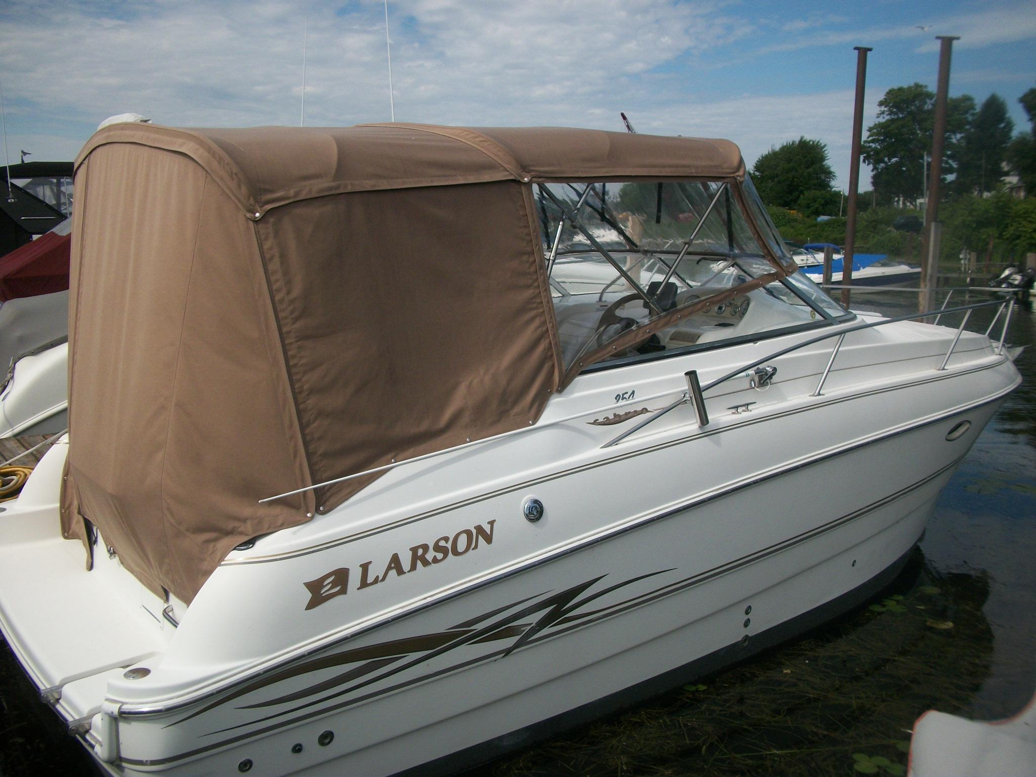 Larson 254 Cabrio, Sodus Point