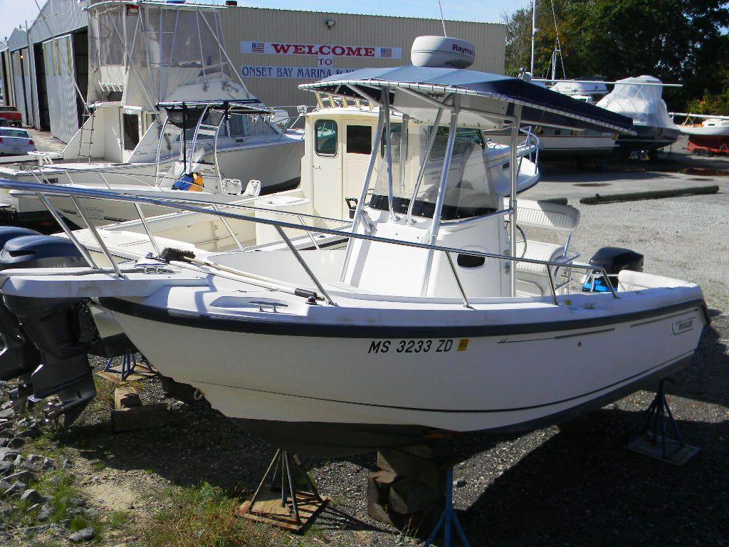 Boston Whaler 21 Outrage, Onset Bay