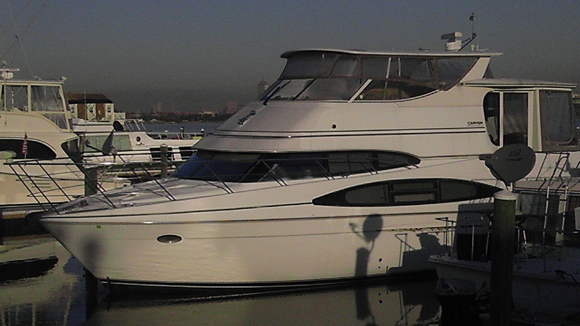 Carver 466 Motor Yacht, Quincy