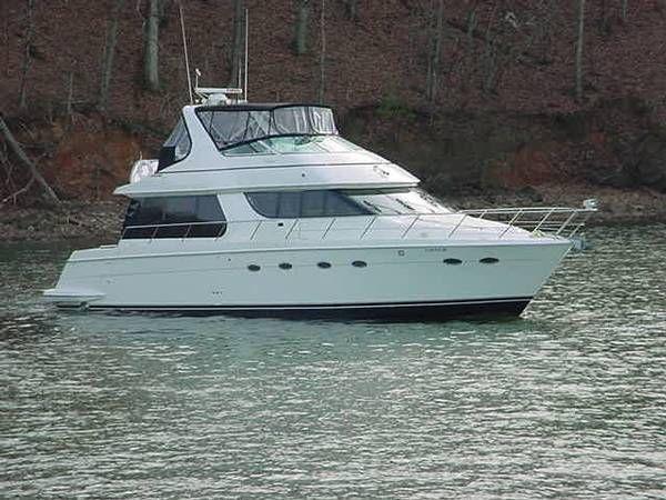 Carver 530 Voyager Pilothouse, Clear Lake
