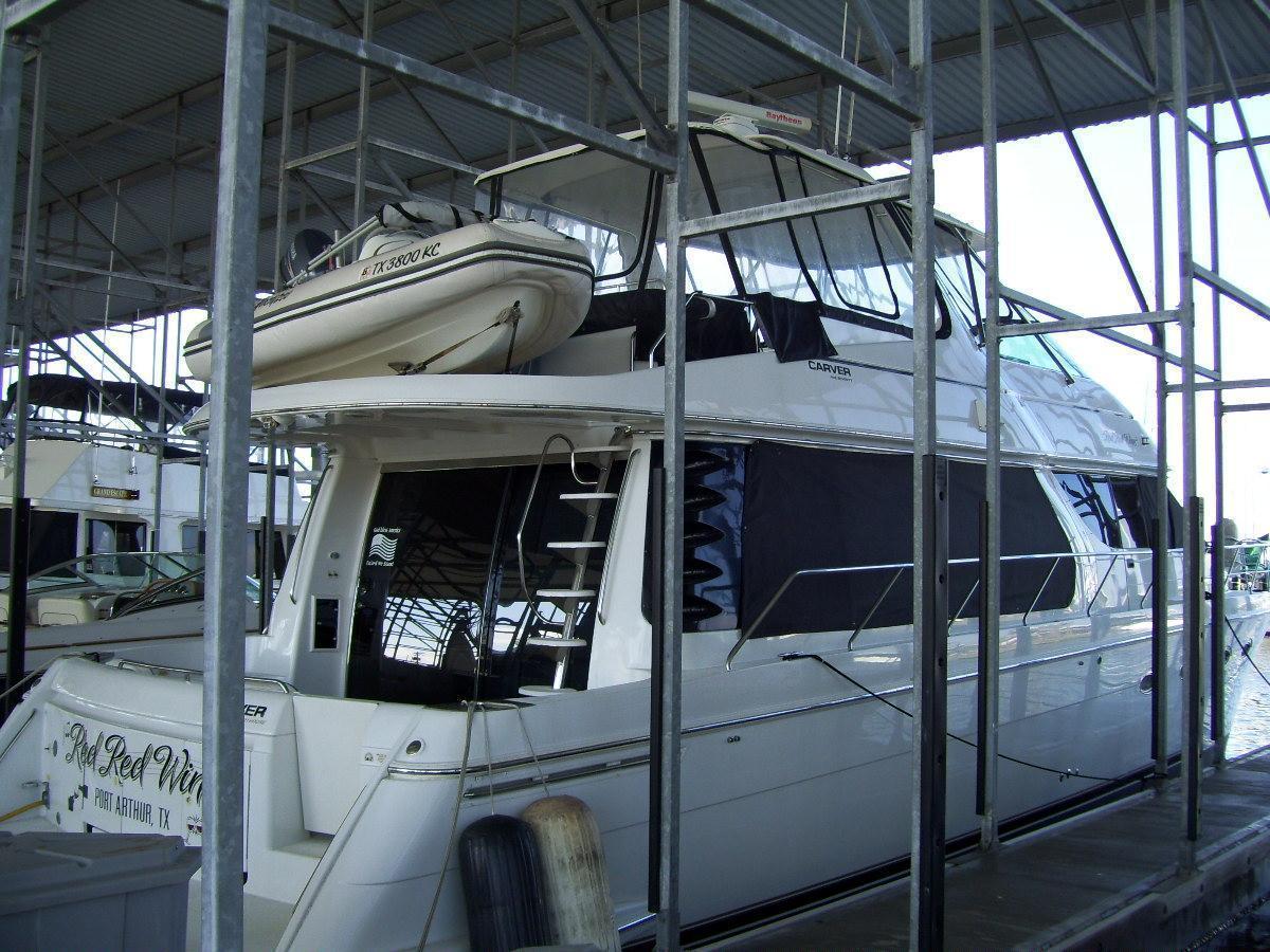 Carver 570 Voyager Pilothouse, Seabrook