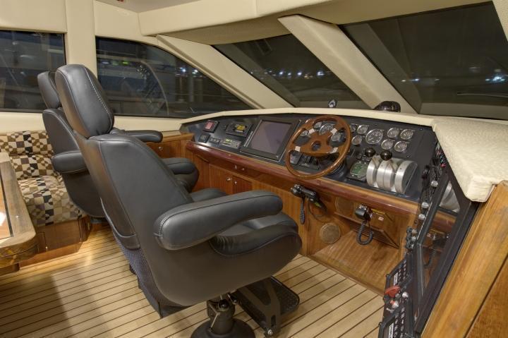 Hatteras Raised Pilothouse Motoryacht, San Diego