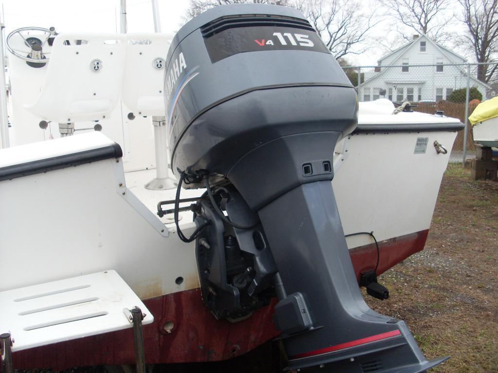 Angler 204 Center Console