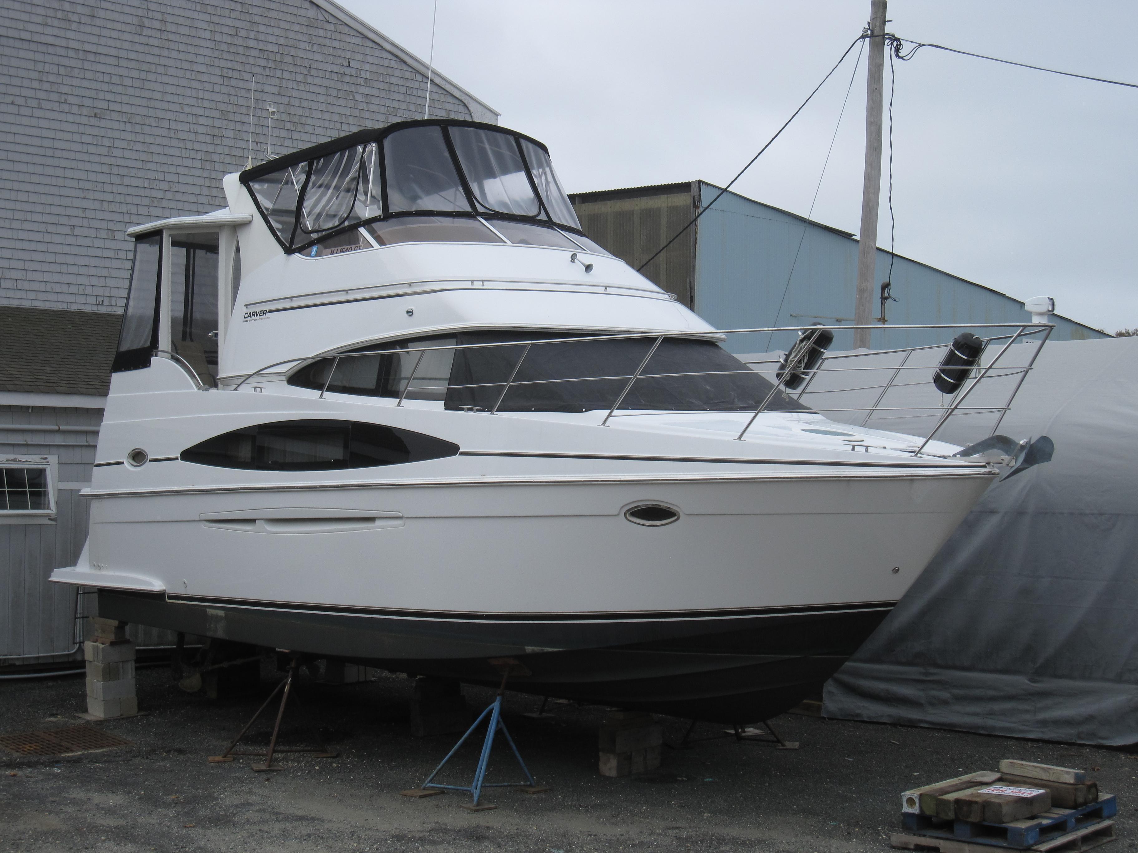 Carver 366 Motor Yacht, Point Pleasant