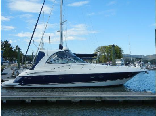Cruisers Yachts 440 Hardtop Low Hrs TRADE S, New York