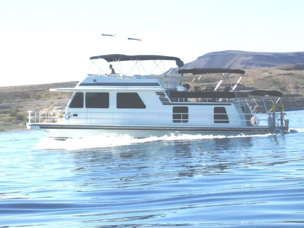 Gibson CABIN YACHT, Lake Mead