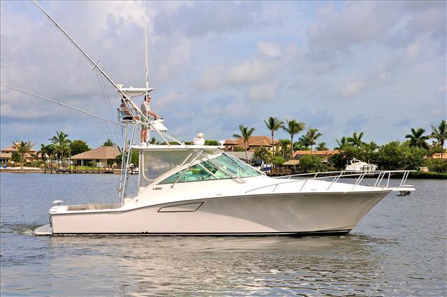 Cabo Yachts 40 EXPRESS, Ft Myers