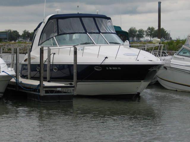 Cruisers Yachts 370 Express (w/420hp Volvo's!), Sandusky