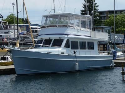 Friendship 39 Sedan Trawler, Seattle,  USA - At Our Docks!