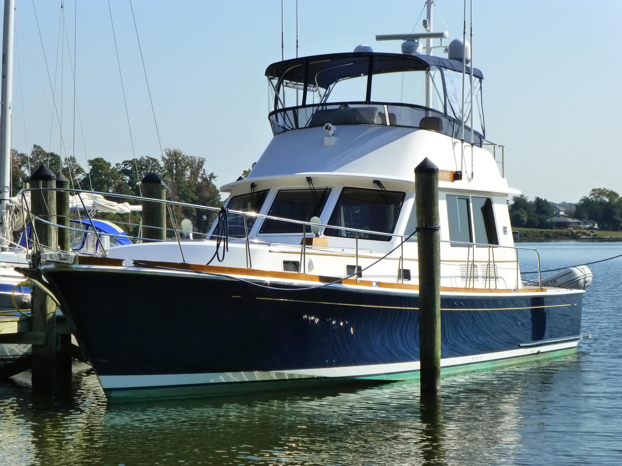 Grand Banks Eastbay Flybridge, On Land @ Smith's Marina in Crownsville/Annapolis