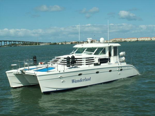 Manta Power Catamaran, CHARLESTON