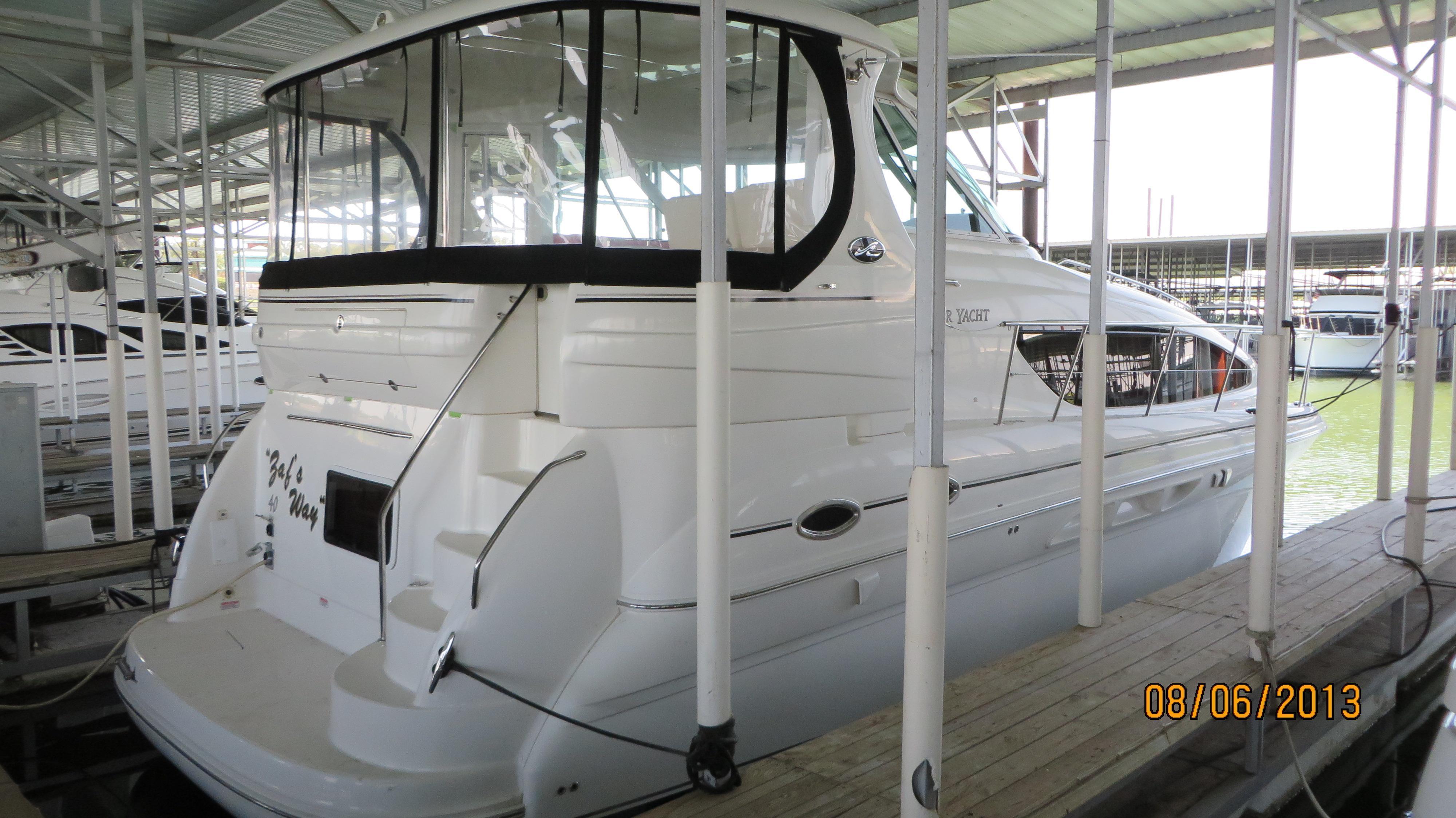 Sea Ray 40 Motor Yacht, Lake Lewisville