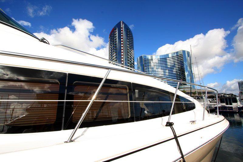 Sea Ray Motoryacht, San Diego