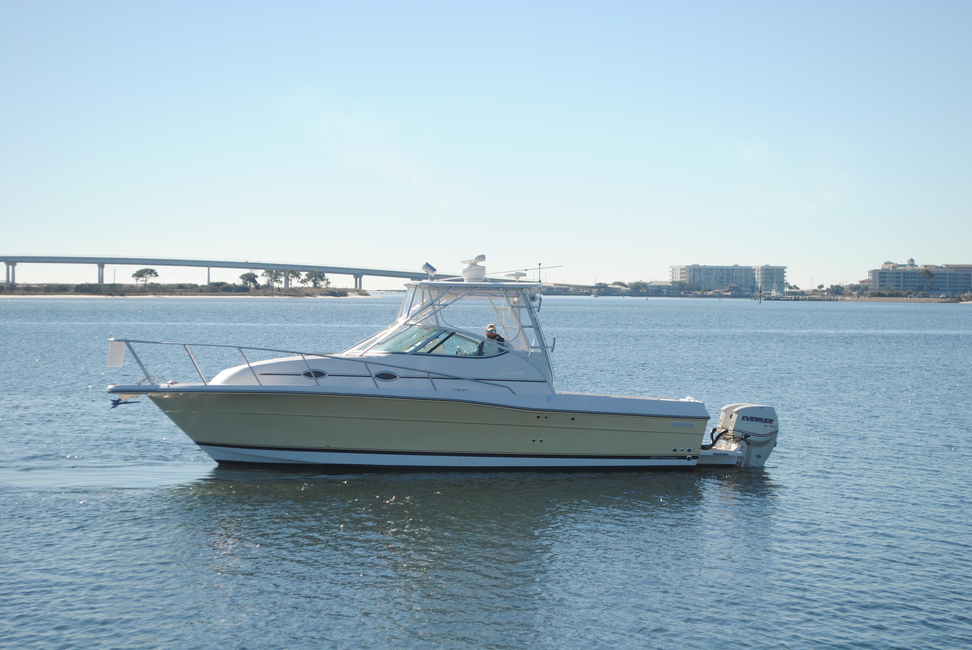 Stamas 320 Express, Orange Beach