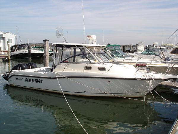 Boston Whaler Conquest 305, Old Saybrook