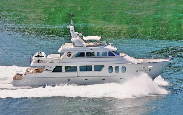 MCP Yachts Tri-Deck, Stuart