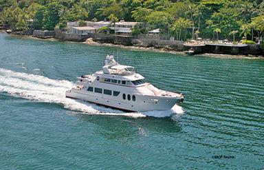 MCP Yachts Tri-Deck, Stuart