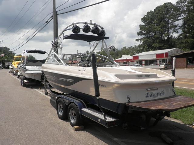 Tige' Boats 24 VE, Counce