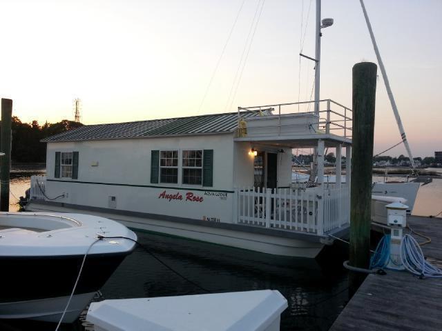 Aqua Lodge 42 Cat Cruiser w Cent Cons, Pt. Pleasant Beach