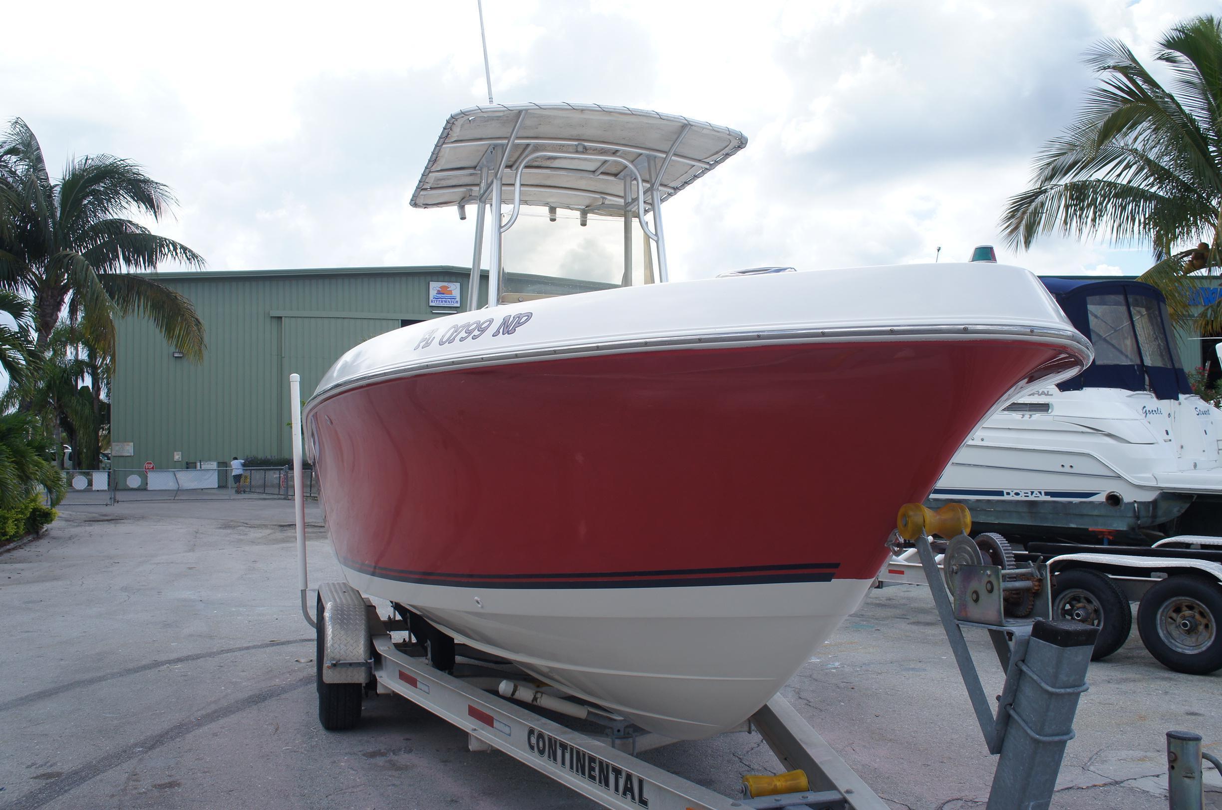 Clearwater 25 Center Console, Stuart