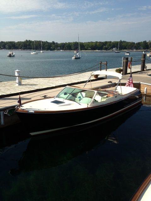 Hinckley Talaria 29R, Harbor Springs