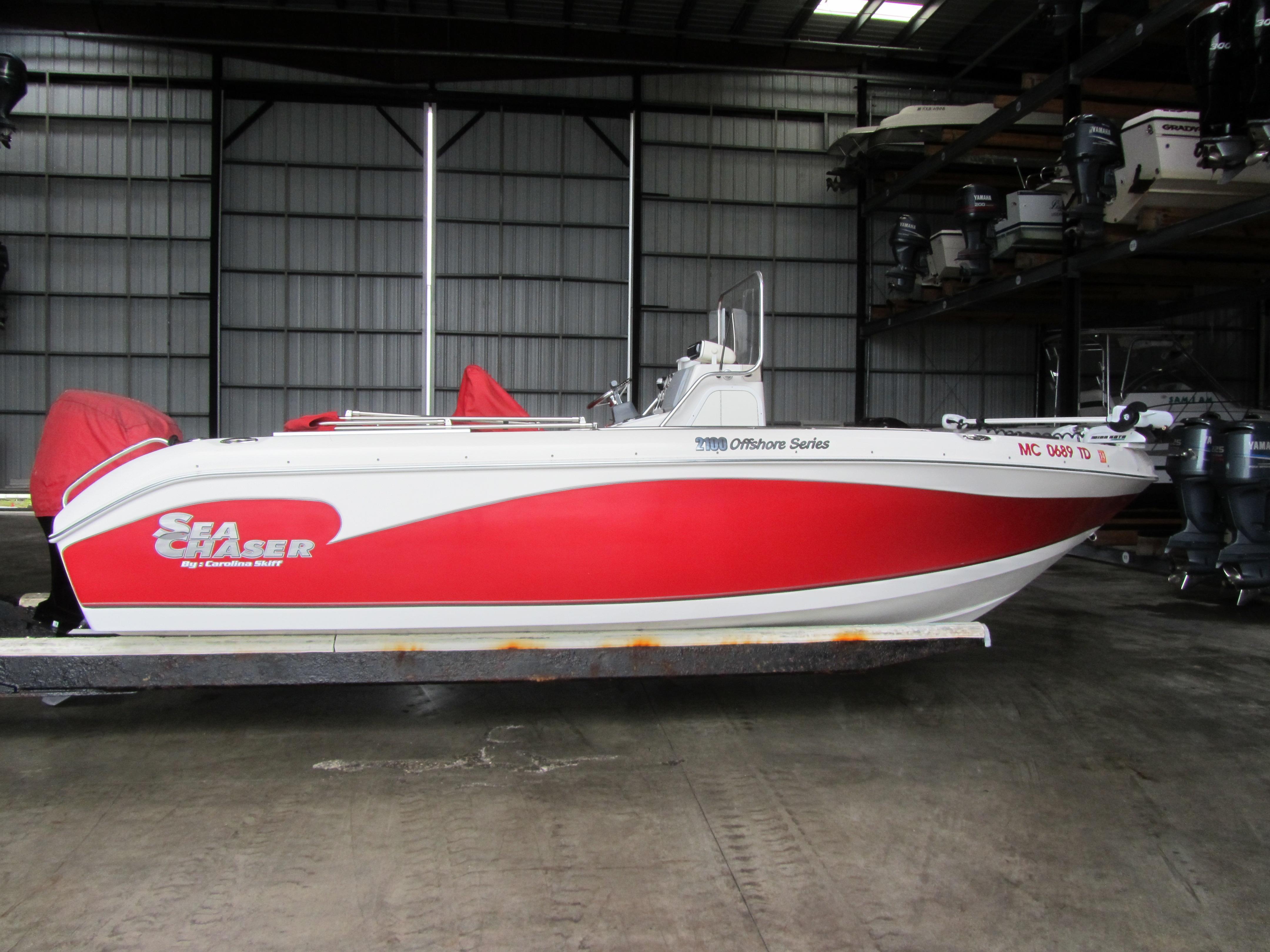 Sea Chaser 2100 CC, Bokelea