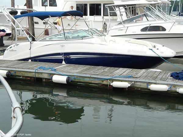 Sea Ray 260 Sundeck/ W Trailer, Northport