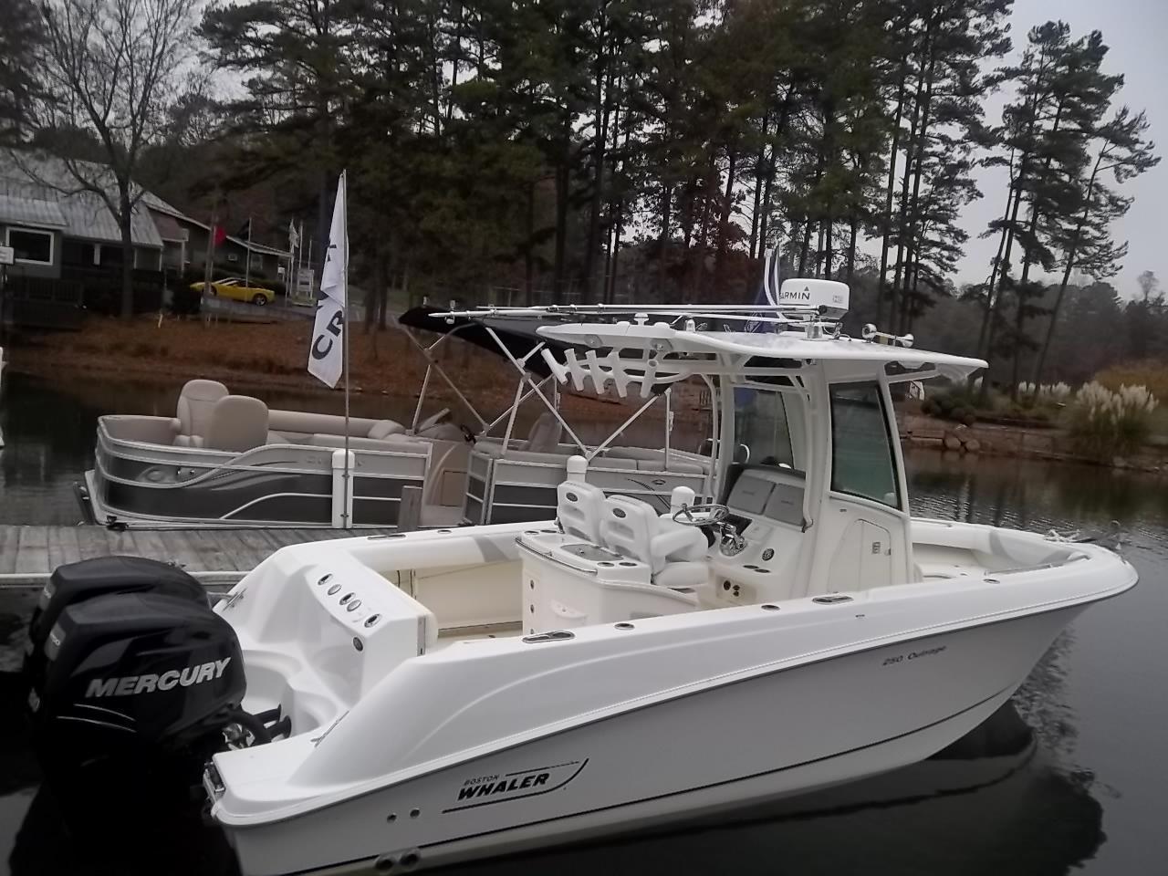 Boston Whaler 25 Outrage, Buford