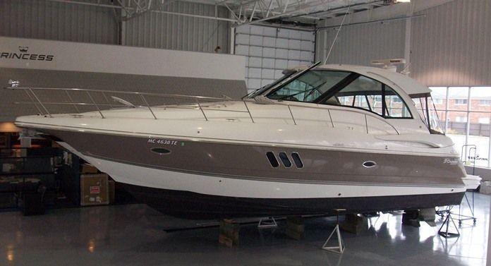 Cruisers Yachts 42 Sports Coupe, St.Clair Shores