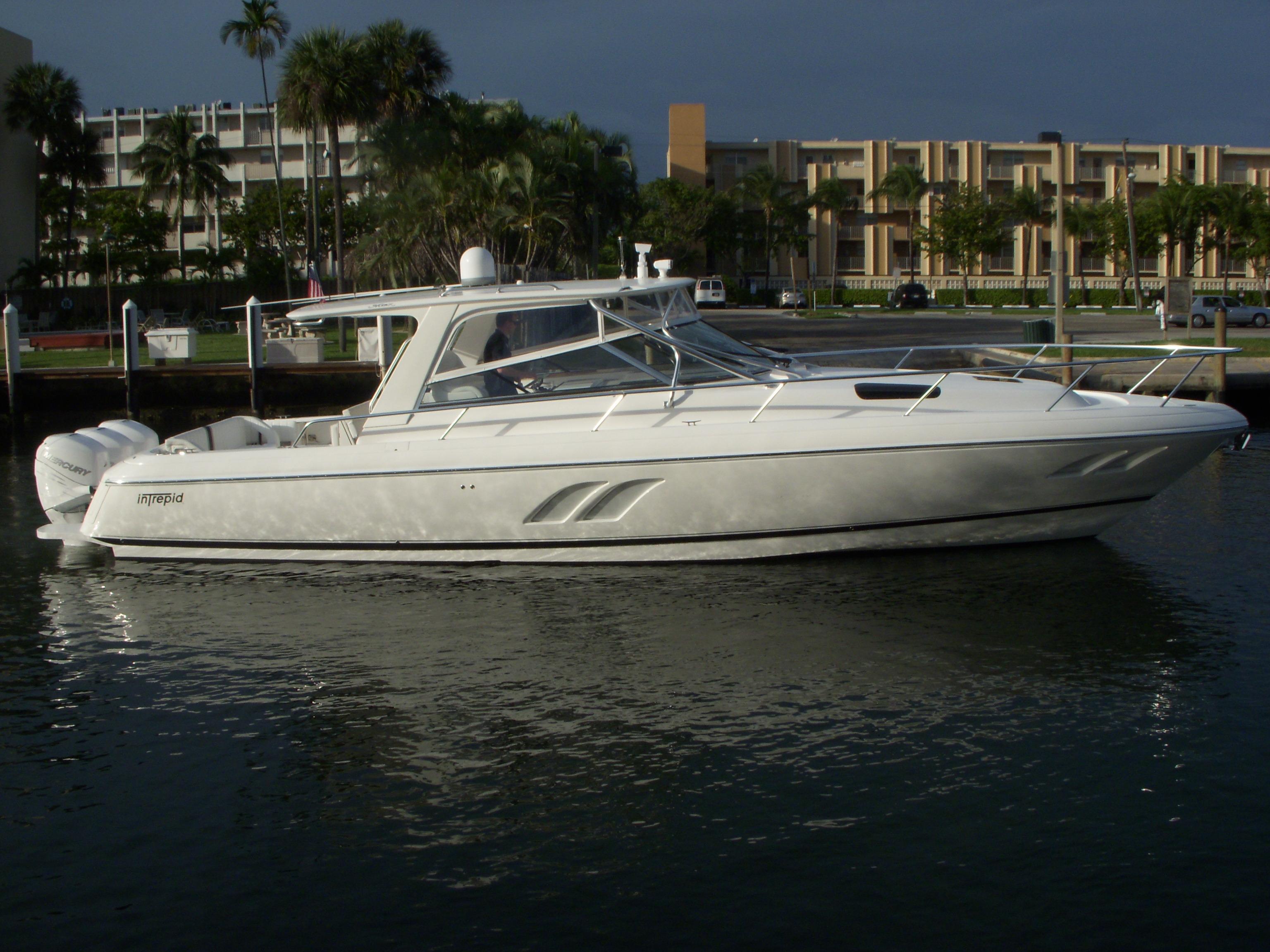 Intrepid 430 Sport Yacht, Ft. Lauderdale