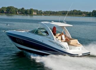 Cruisers Yachts 350 Express, Sodus Point