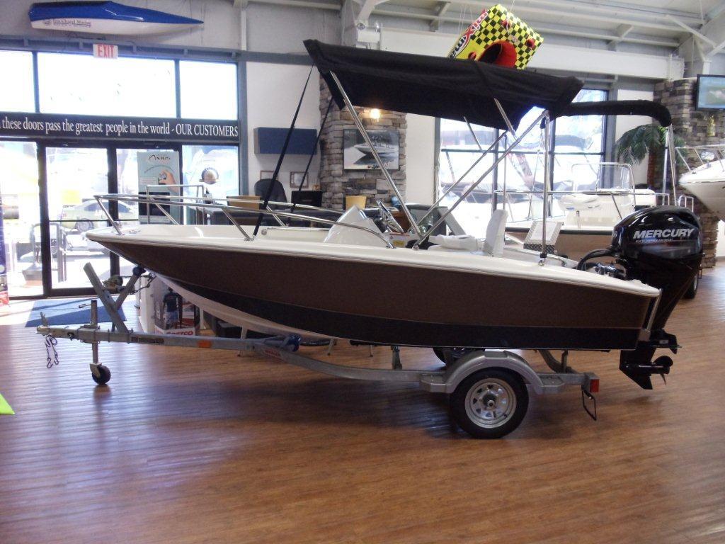 Boston Whaler 130 SS