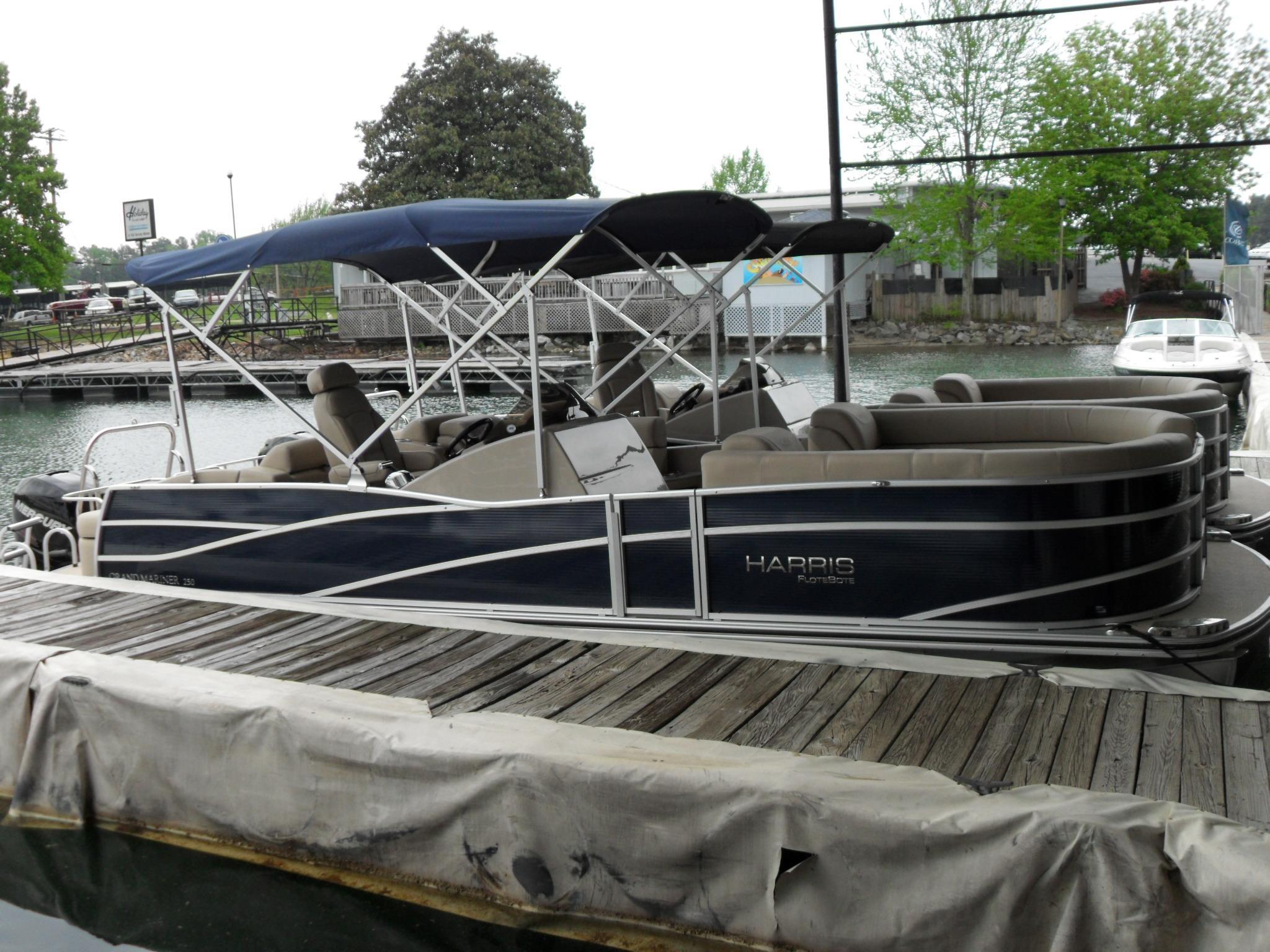 Harris FloteBote GRAND MARINER 250 SL, Lake Lanier