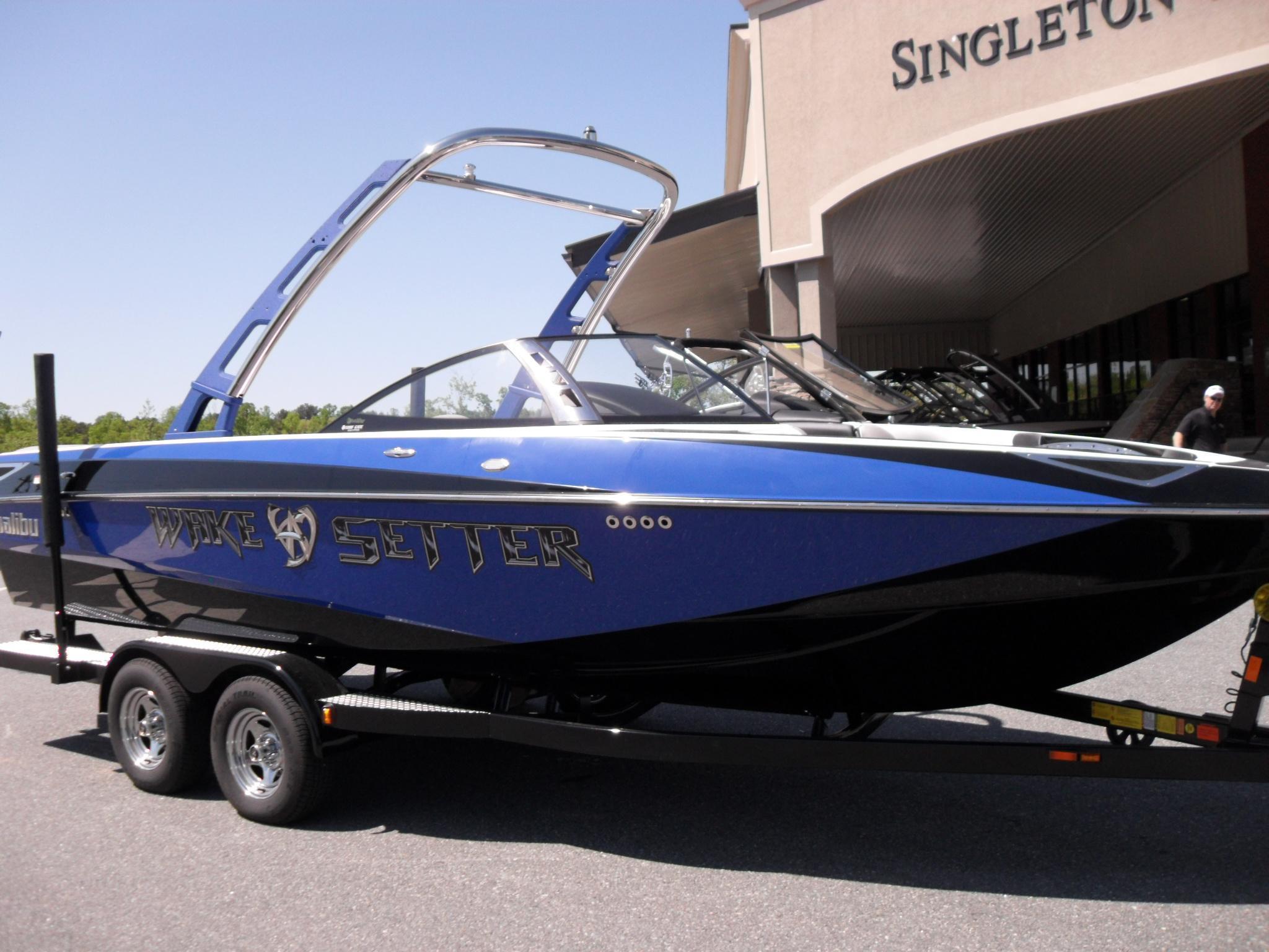 Malibu Wakesetter 23 LSV, Lake Lanier