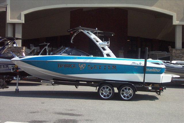 Malibu Wakesetter 23 LSV, Lake Lanier