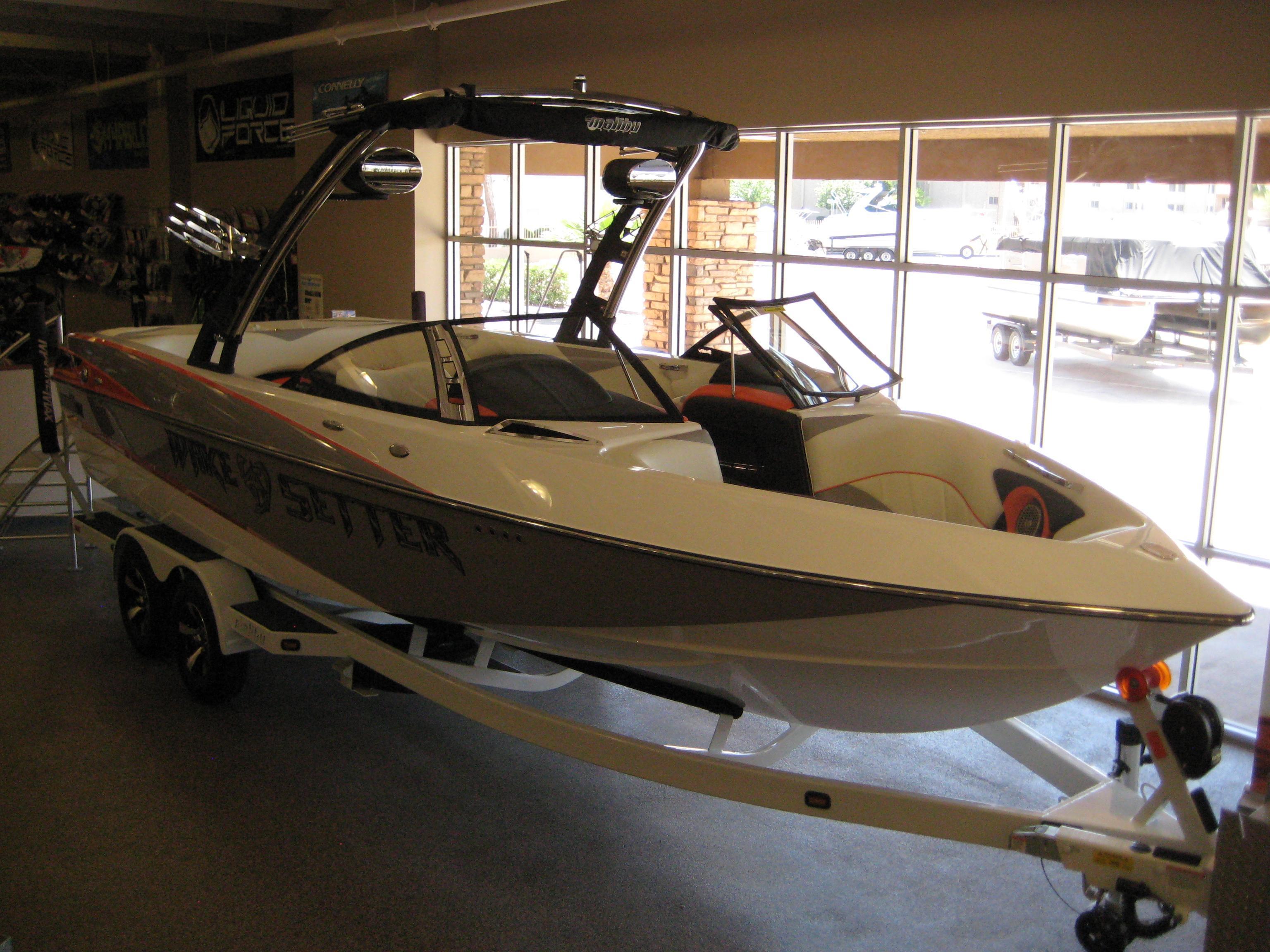 Malibu Wakesetter 247 LSV, Tempe