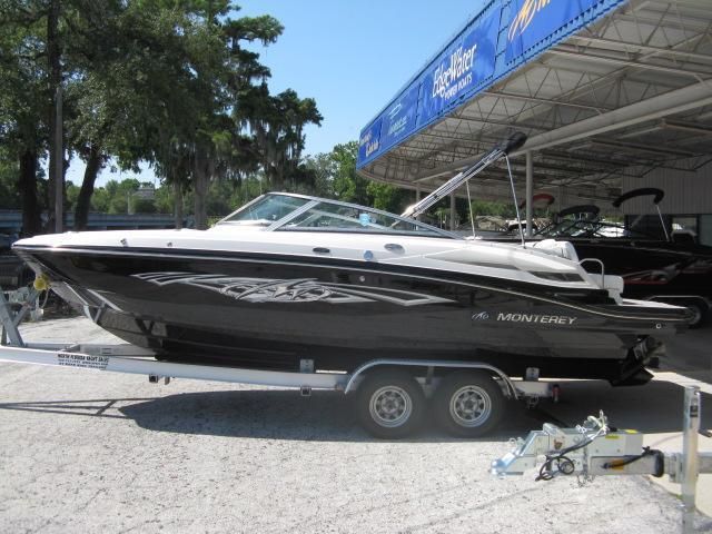 Monterey M3 Deck Boat, Jacksonville