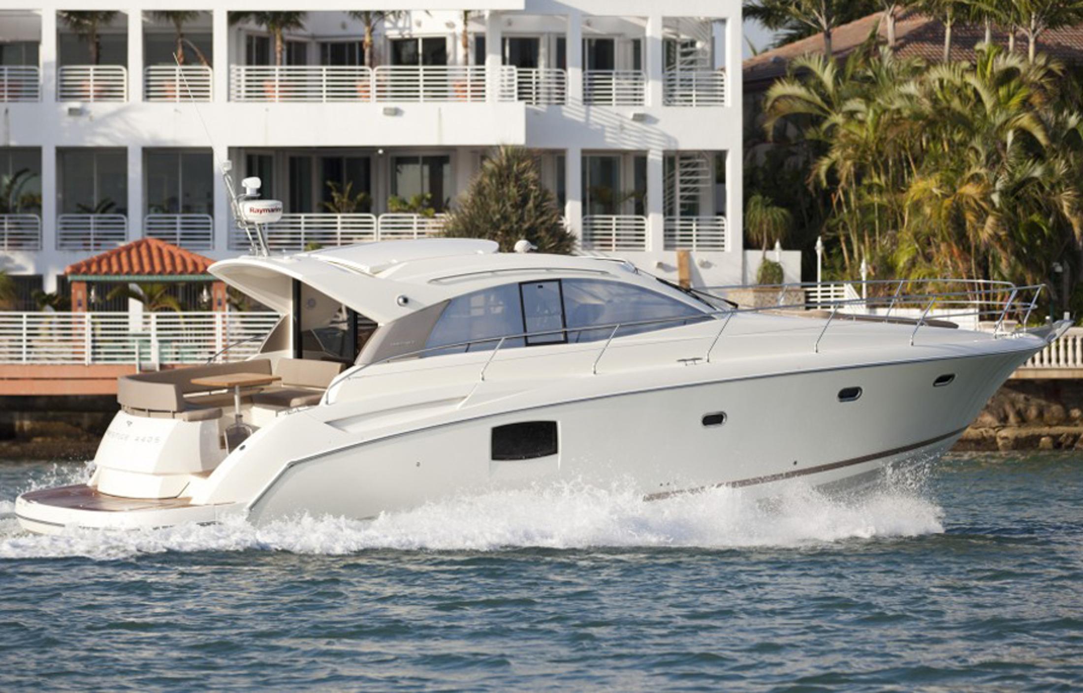 Prestige 440 S
