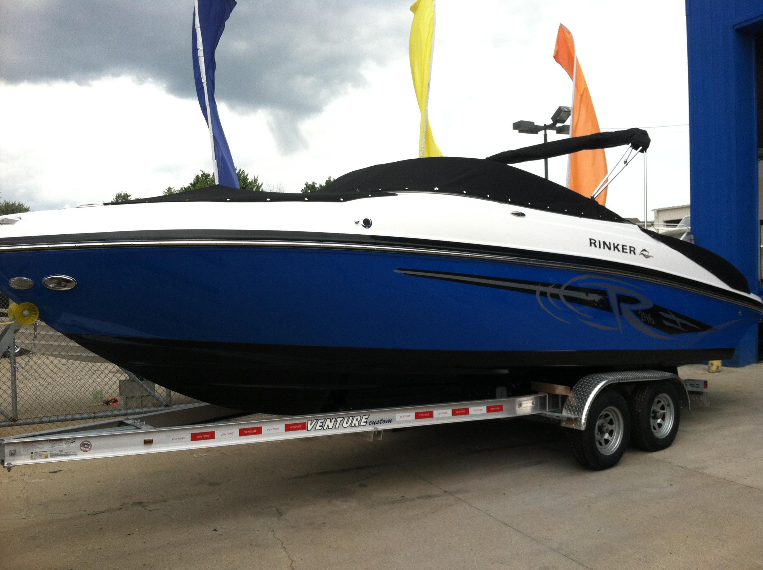 Rinker 246 Captiva Bowrider, Harrison Twn.